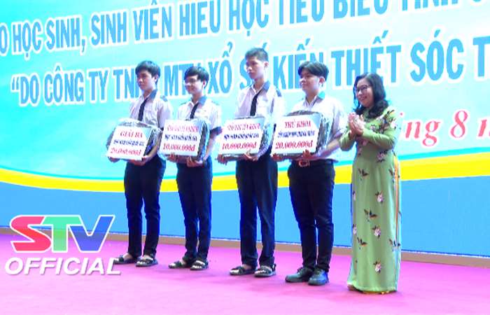 Trao trên 500 suất học bổng Lương Định Của cho học sinh, sinh viên vượt khó học tốt tỉnh Sóc Trăng