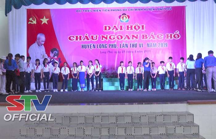 Trong 5 năm, Hội Đồng Đội huyện Long Phú vận động được gần 1.500 suất học bổng 