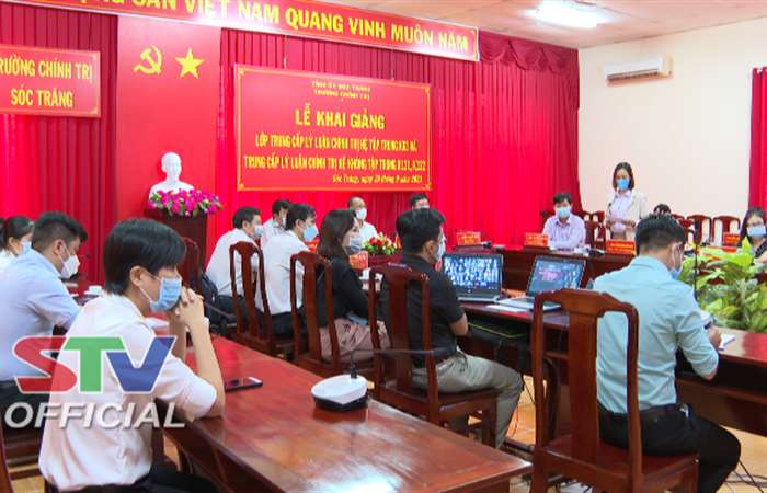 Trường Chính trị tỉnh Sóc Trăng khai giảng lớp Trung cấp lý luận Chính trị 