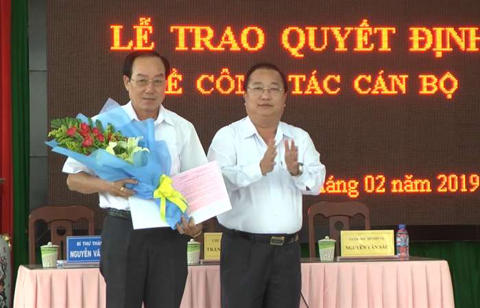 UBND Tỉnh Sóc Trăng trao Quyết định bổ nhiệm ông Nguyễn Văn Quận