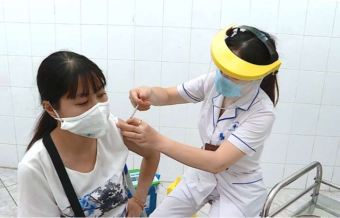 Việt Nam đã vượt mức bao phủ vaccine phòng COVID-19 do WHO đề ra