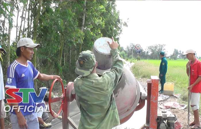 Xã An Ninh làm lộ giao thông nông thôn