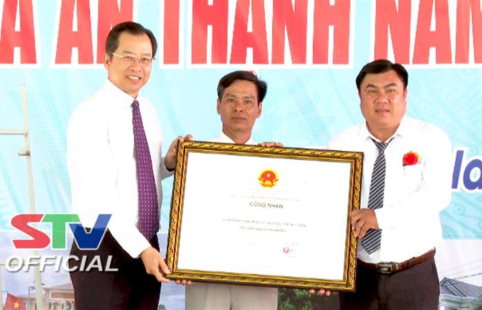 Chủ tịch UBND tỉnh Sóc Trăng công nhận xã An Thạnh Nam đạt chuẩn Nông thôn mới 
