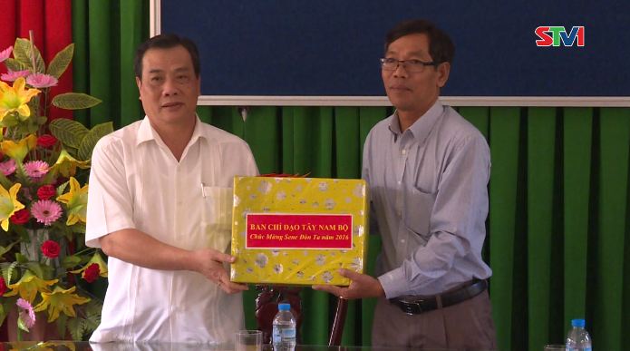 Đoàn công tác Tây Nam Bộ chúc mừng Lễ Sene Đôl Ta năm 2016 tại Sóc Trăng