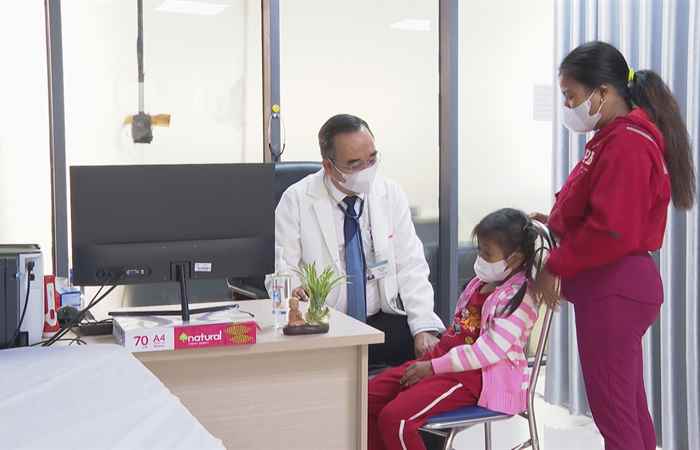 Bác sĩ Chung Tấn Định lấy sự phục hồi của người bệnh là niềm vui (14-01-2024)