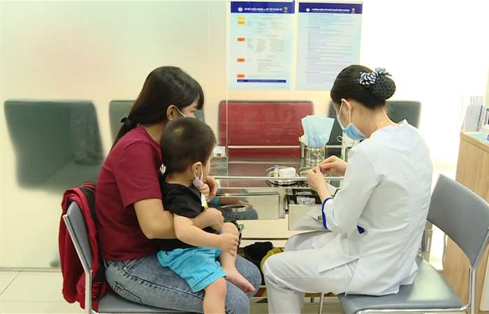 Bảo đảm vaccine cho tiêm chủng mở rộng năm 2024