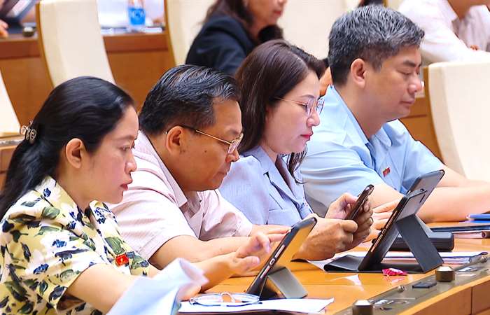 Bổ sung nhiều quy định mới đối với cán bộ, công chức