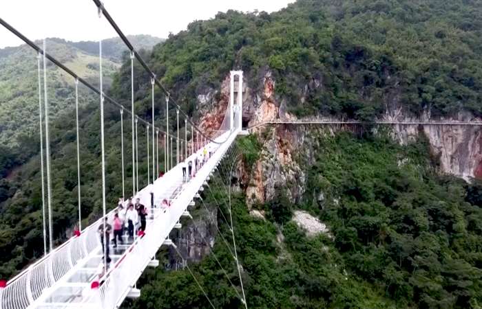 Cầu kính Bạch Long, Mộc Châu được Quốc tế đánh giá cao