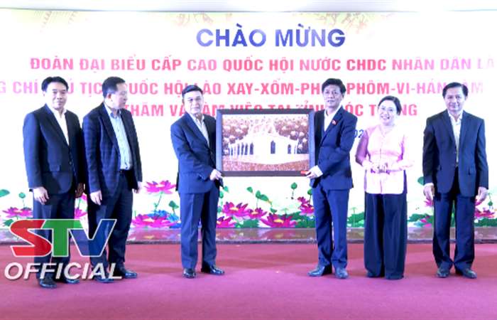 Chủ tịch Quốc hội nước Cộng hoà Dân chủ Nhân dân Lào thăm và làm việc tại Sóc Trăng