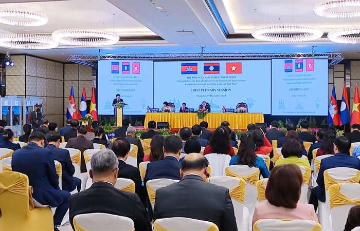 Hội nghị cấp cao quốc hội 3 nước Campuchia - Lào - Việt Nam 