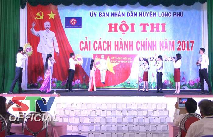 Huyện Long Phú tổ chức Hội thi Cải cách hành chính năm 2017.