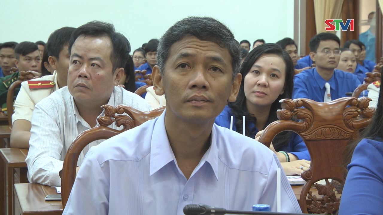Lễ Tuyên dương và gặp gỡ, đối thoại giữa lãnh đạo tỉnh Sóc Trăng với Thanh niên năm 2016 