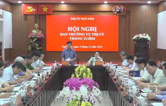 Ngã Năm: Ban Thường vụ Thị ủy Hội nghị thường lệ tháng 11 năm 2024