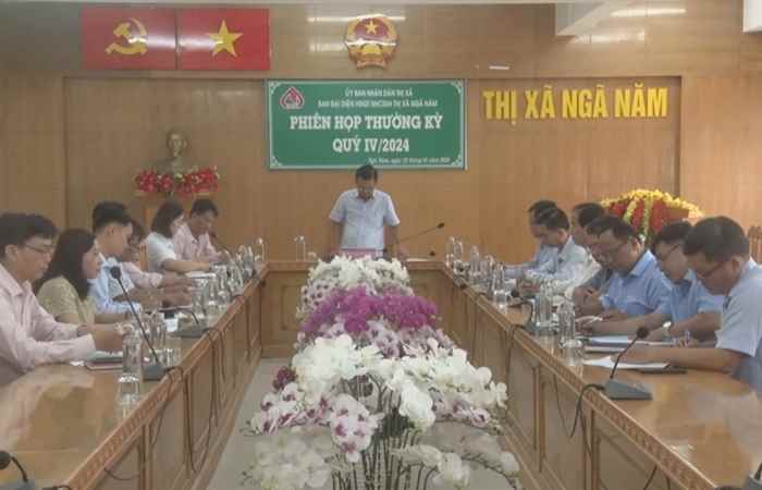 Phiên hợp thường kỳ quý IV năm 2024 của Ban đại diện Hội đồng quản trị Ngân hàng Chính sách xã hội thị xã Ngã Năm