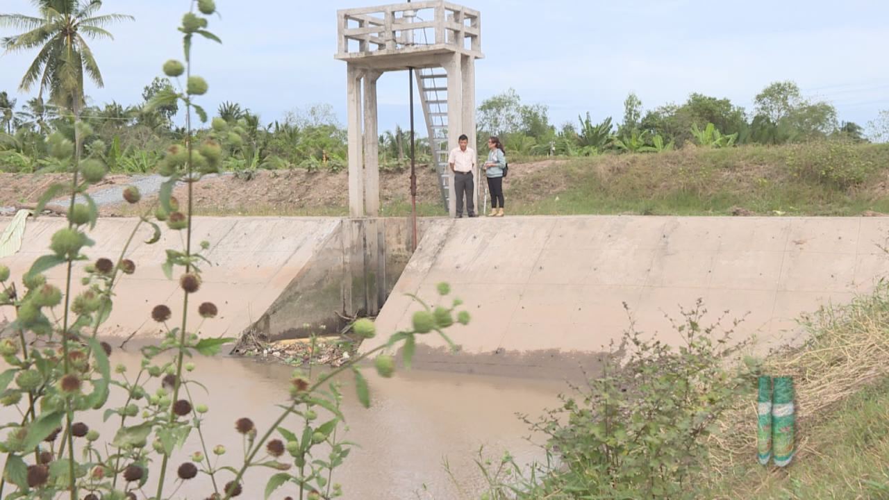 Thông tin về cống ngăn mặn ở ấp Phú Thứ xã Phú Hữu
