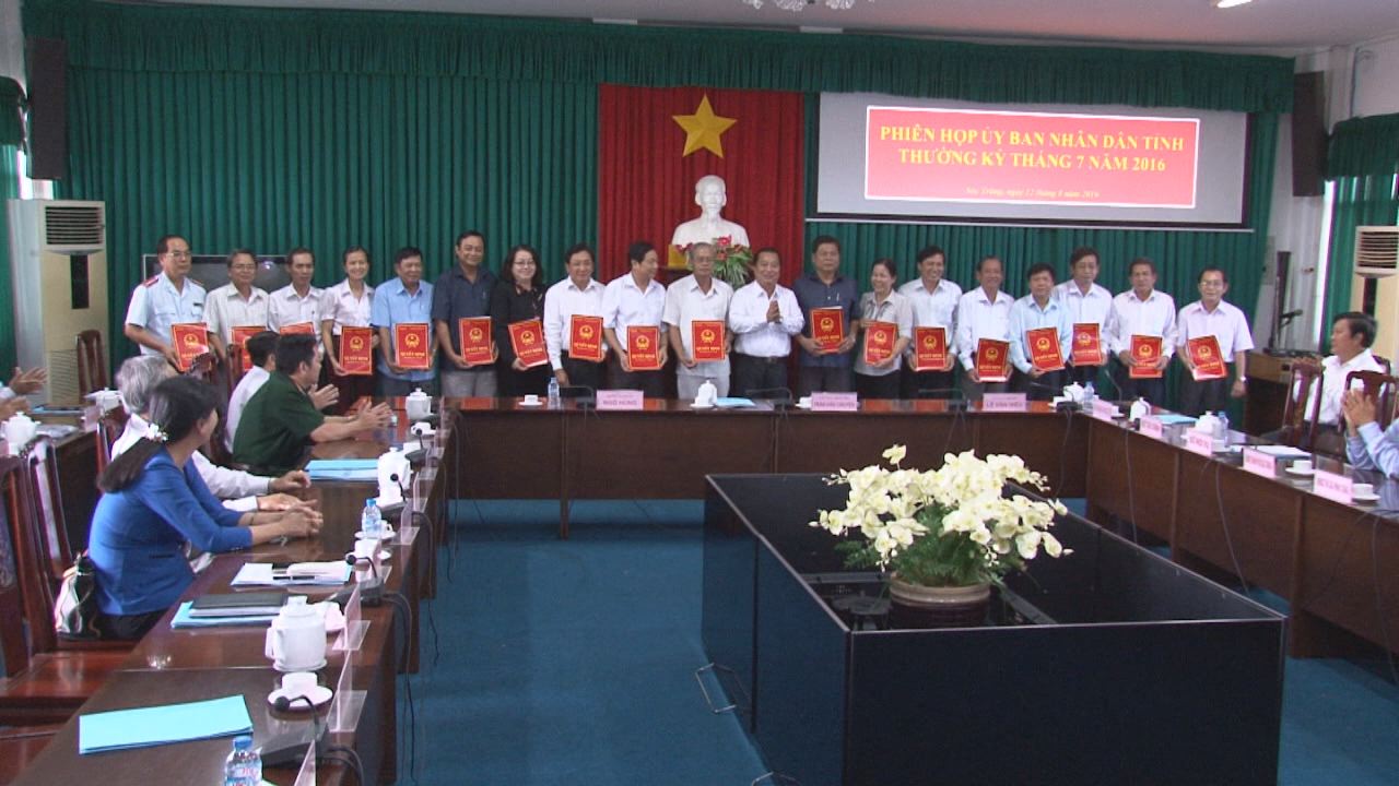 UBND tỉnh Sóc Trăng họp phiên thường kỳ tháng 7/2016 