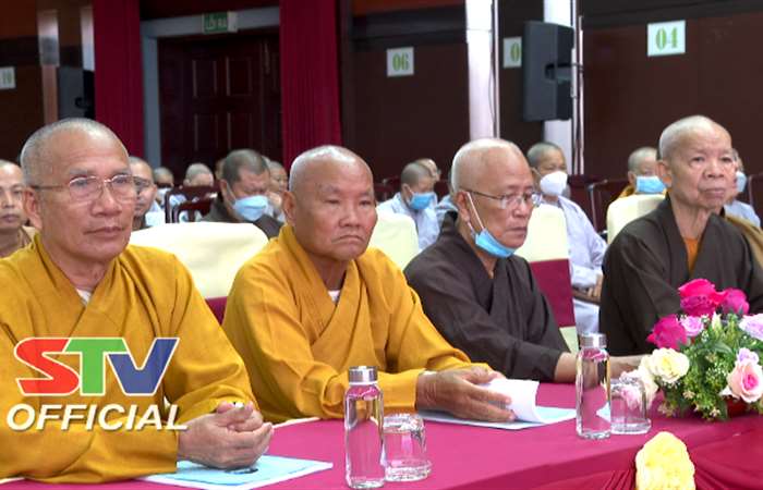 Ủy ban MTTQ Việt Nam tỉnh Sóc Trăng tập huấn kiến thức pháp luật cho chức sắc, chức việc, nhà tu hành các tôn giáo, người có uy tín tiêu biểu  
