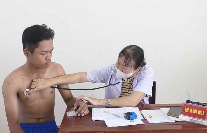 Vĩnh Châu: Thanh niên khám sức khoẻ nghĩa vụ quân sự năm 2024  